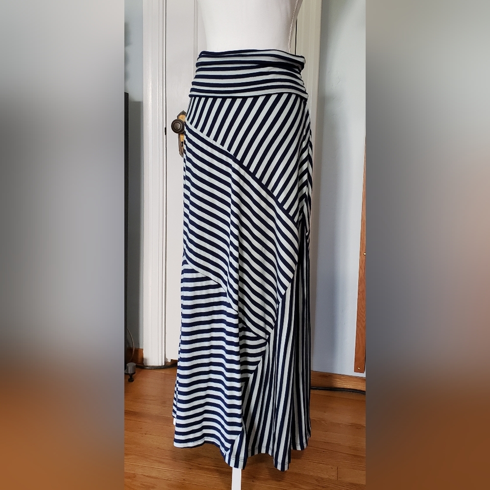 Green Envelope Maxi Skirt/Strapless Dress, Size M, Navy & White Striped